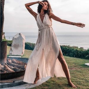 Breathtaking off-white Nomad Spirit Dress (Multi-way dress)